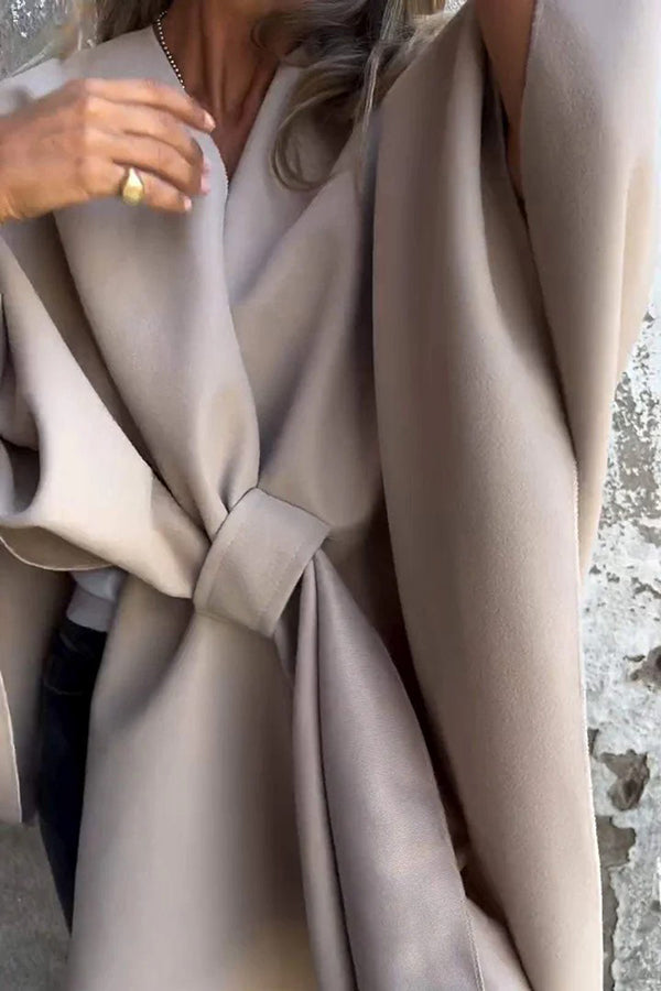 Leonie | Lockeres Cape-Jäckli mit V-Ausschnitt