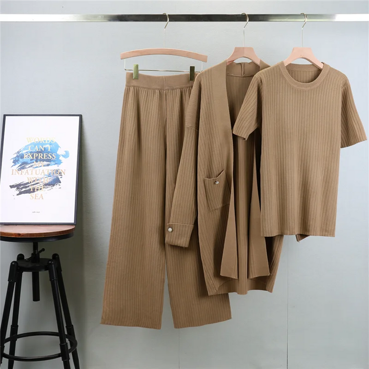 Carmen – Dreiteiligs Gestrickts Set mit Langem Cardigan