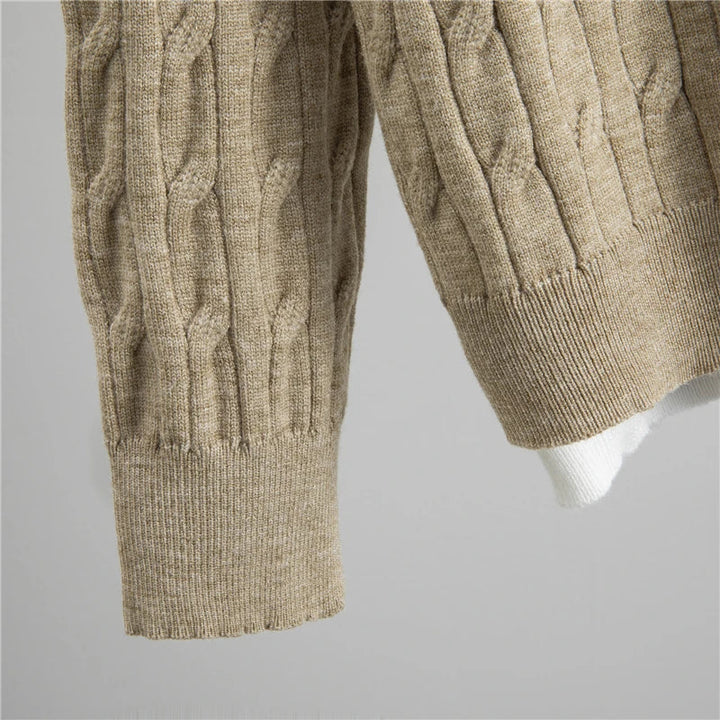 Monika – Kuschelige Strick-Zweiteiler